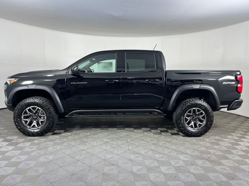 New 2026 Chevrolet Colorado ZR2 w/ Technology Package AWD/4WD image 9