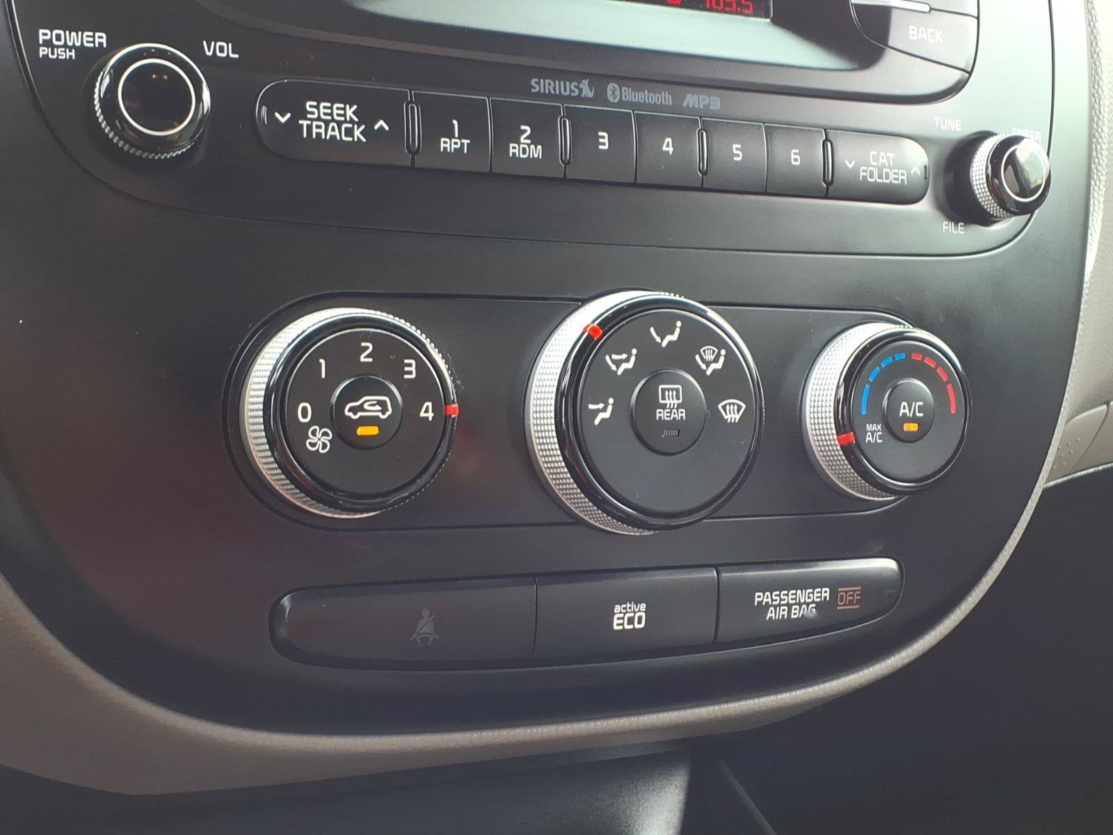 Used 2015 Kia Soul FWD image 11