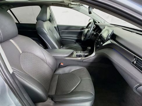 Used 2024 Toyota Camry XSE w/ Navigation Package FWD image 32