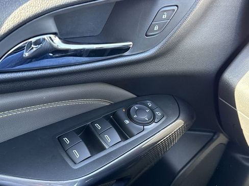 New 2026 Chevrolet Trax ACTIV w/ Sunroof Package image 16