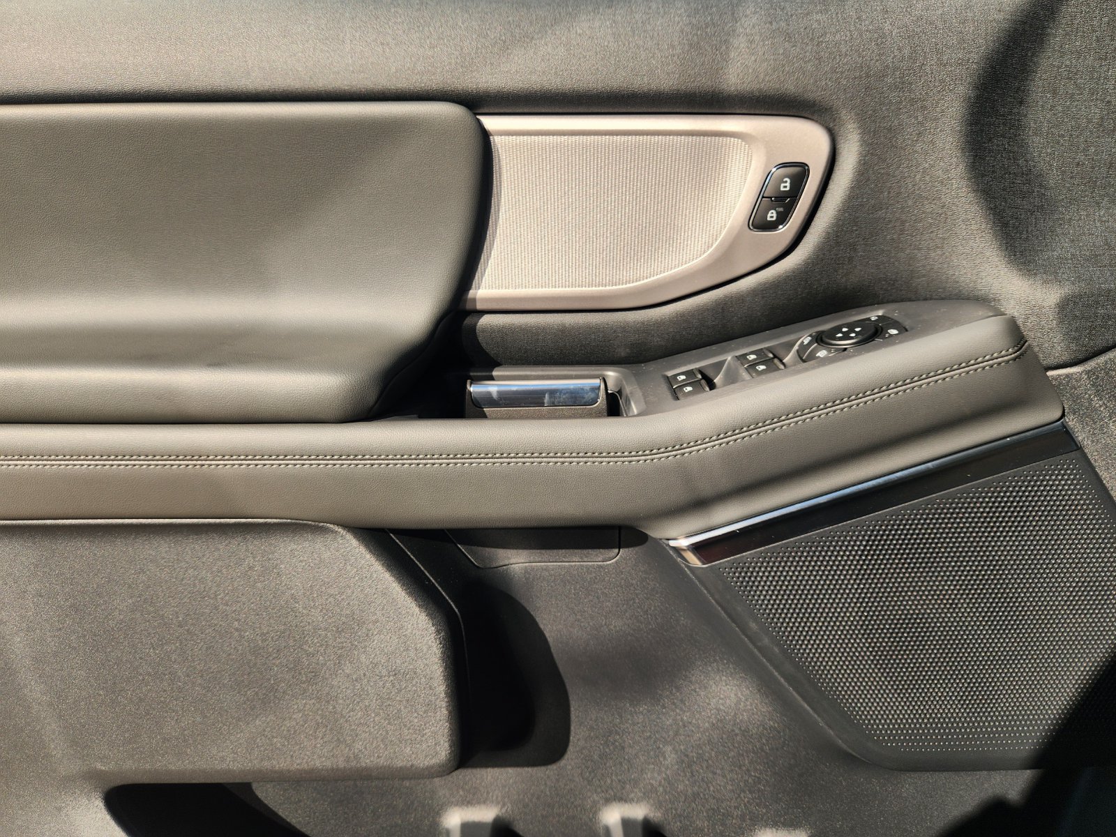 New 2027 Ford Expedition Max Active RWD image 20