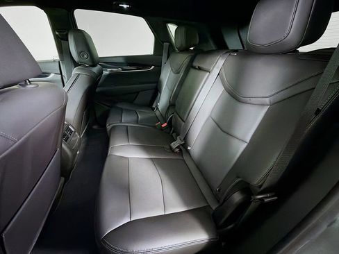 Used 2025 Cadillac XT5 Premium Luxury w/ LPO, Floor Liner Package AWD/4WD image 20
