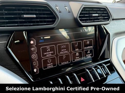 Used 2024 Lamborghini Urus S AWD/4WD image 31