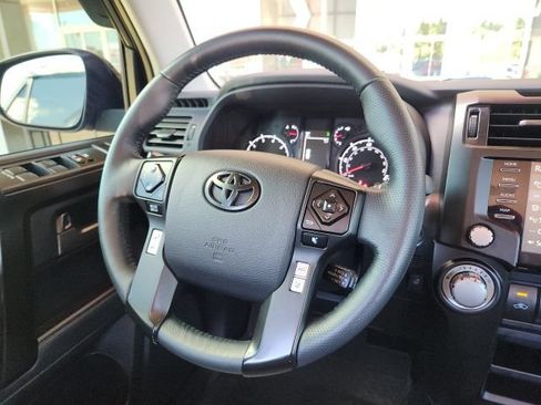 Used 2024 Toyota 4Runner SR5 Premium w/ SR5 Premium Package AWD/4WD image 20