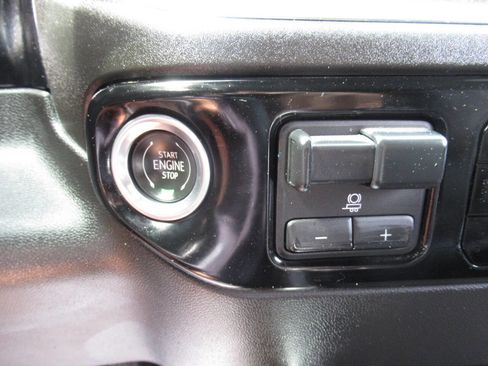 Used 2024 Chevrolet Silverado 3500 High Country w/ High Country Premium Package image 39