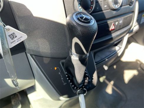 Used 2016 Mercedes-Benz Sprinter 3500 image 13