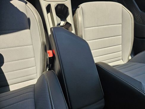 New 2026 Volkswagen Jetta SE FWD image 22
