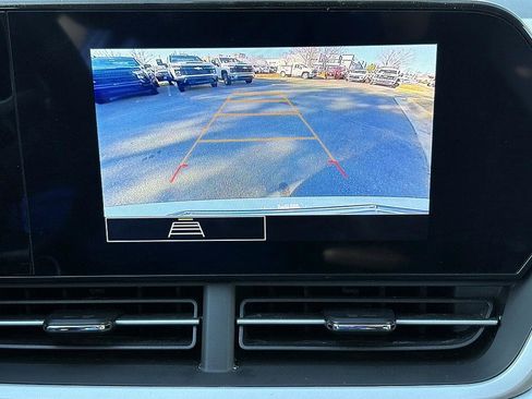 Used 2025 Chevrolet Trax LS image 23