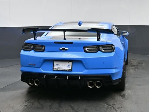 Used 2022 Chevrolet Camaro ZL1 image 6