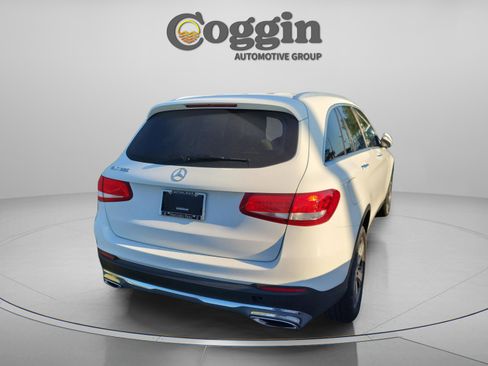 Used 2018 Mercedes-Benz GLC 300 image 4
