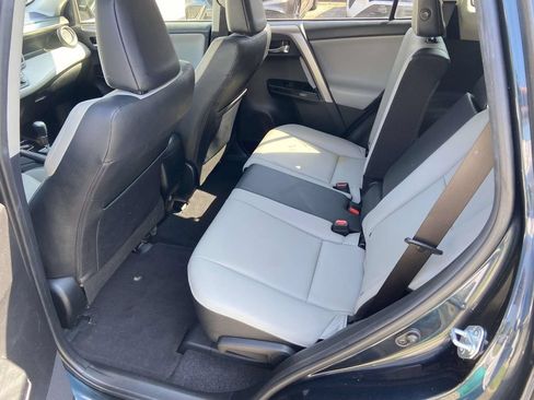 Used 2017 Toyota RAV4 Limited FWD image 16