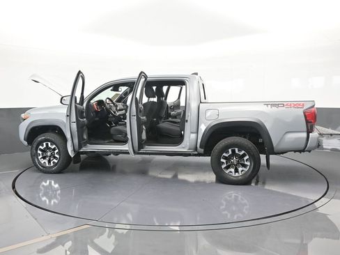 Used 2019 Toyota Tacoma TRD Off-Road image 71