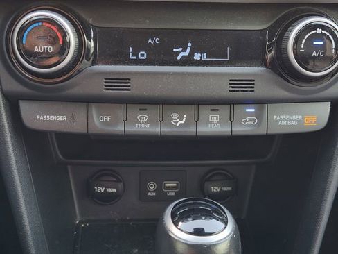 Used 2018 Hyundai Kona Limited FWD image 16