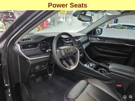 Used 2023 Jeep Grand Cherokee L Limited AWD/4WD image 11