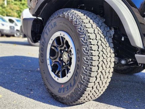 New 2025 Ford Bronco Badlands w/ Sasquatch Package image 30