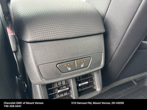 New 2026 Chevrolet Equinox RS w/ Convenience Package III FWD image 32