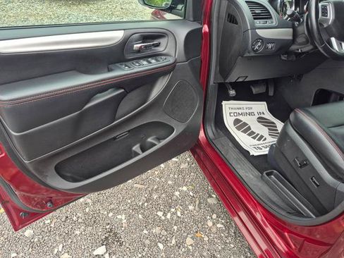 Used 2019 Dodge Grand Caravan GT FWD image 10