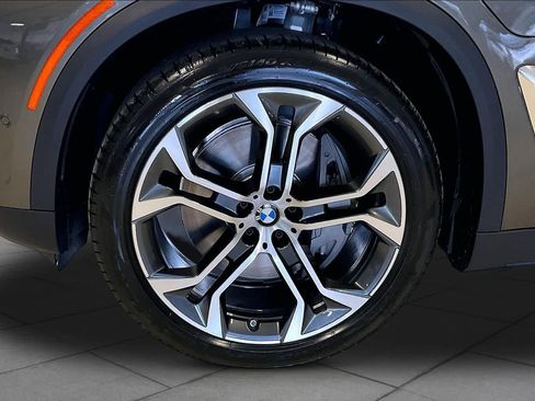 New 2026 BMW X5 xDrive50e AWD/4WD image 11