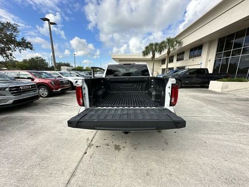 Used 2022 GMC Sierra 1500 SLT w/ SLT Convenience Package image 31
