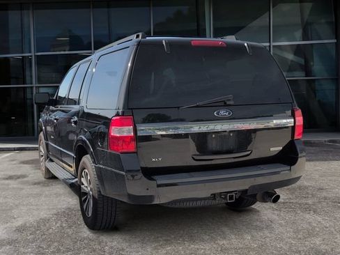 Used 2017 Ford Expedition XLT w/ Equipment Group 202A RWD image 3