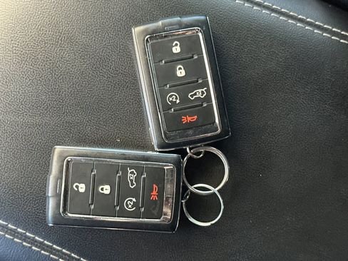 Used 2022 Jeep Grand Cherokee L Laredo RWD image 29