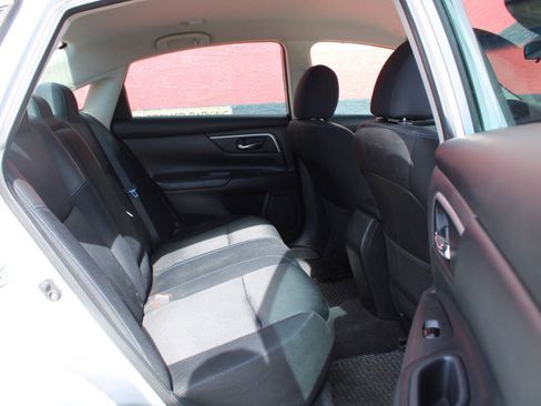 Used 2016 Nissan Altima 2.5 SR FWD image 16
