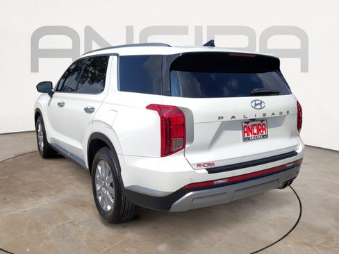 Used 2025 Hyundai Palisade SEL FWD image 12