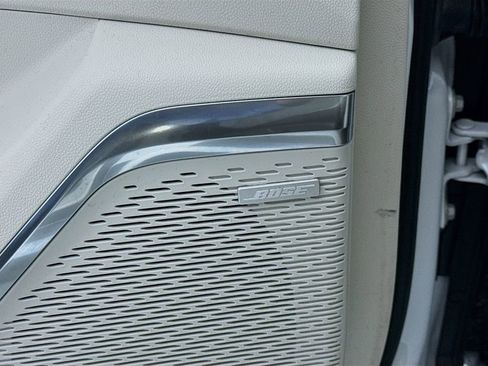 Used 2024 GMC Acadia Denali image 19