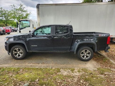 Used 2015 Chevrolet Colorado Z71 image 3
