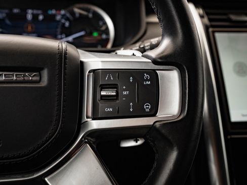 Used 2023 Land Rover Discovery S R-Dynamic image 31