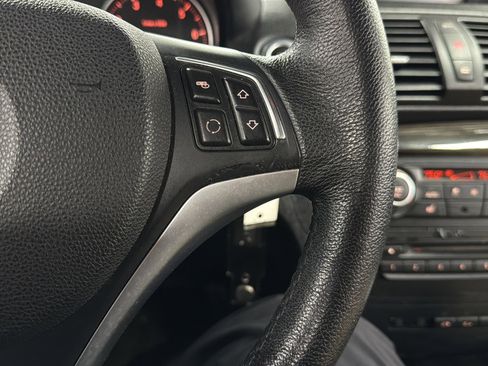 Used 2013 BMW 128i Convertible image 21