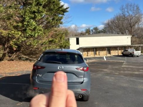 Used 2024 MAZDA CX-5 Carbon Edition image 10