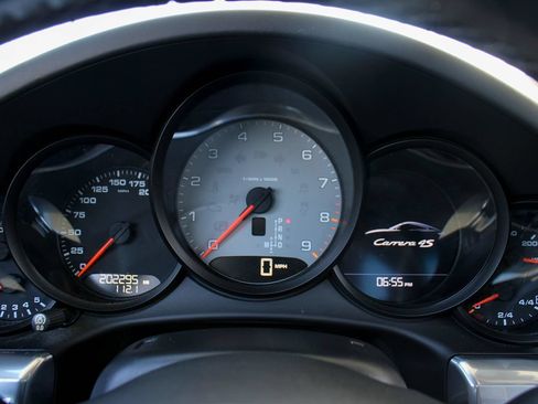 Used 2013 Porsche 911 Carrera 4S AWD/4WD image 23