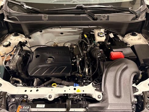 Used 2025 Buick Encore GX Preferred FWD image 11
