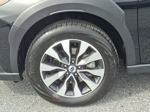 Certified 2025 Subaru Outback Limited image 8