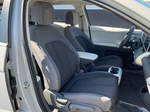 Used 2024 Hyundai Ioniq 5 SE RWD image 18