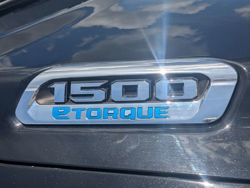 Used 2021 RAM 1500 Big Horn AWD/4WD image 14