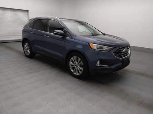 Used 2019 Ford Edge Titanium FWD image 11