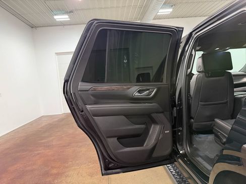 Used 2024 Chevrolet Tahoe Z71 w/ Luxury Package AWD/4WD image 46