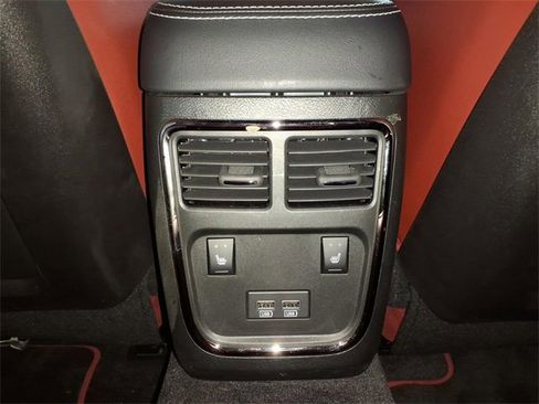Used 2018 Dodge Charger SRT Hellcat w/ Harman/Kardon Audio Group image 26