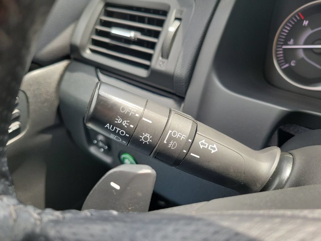 Used 2022 Honda Passport Elite image 16