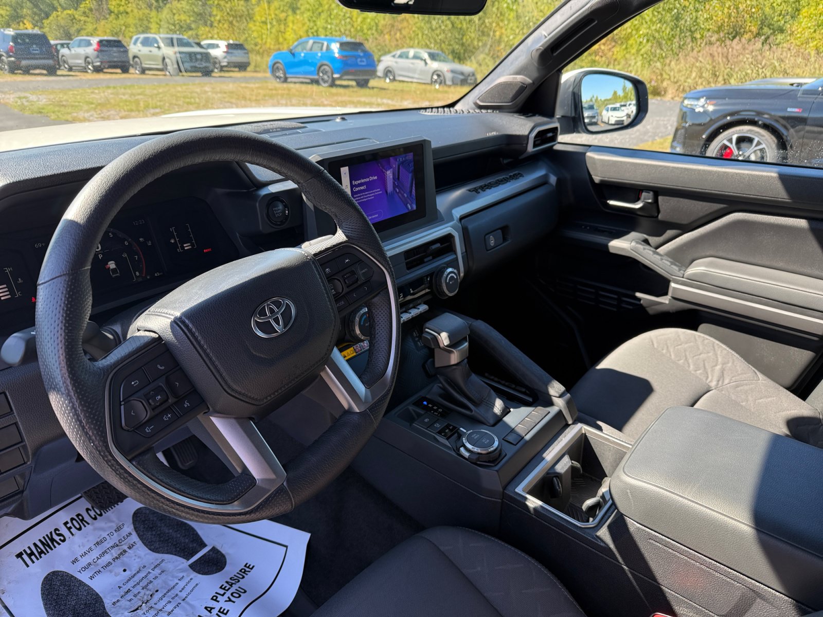 Used 2024 Toyota Tacoma SR5 AWD/4WD image 4