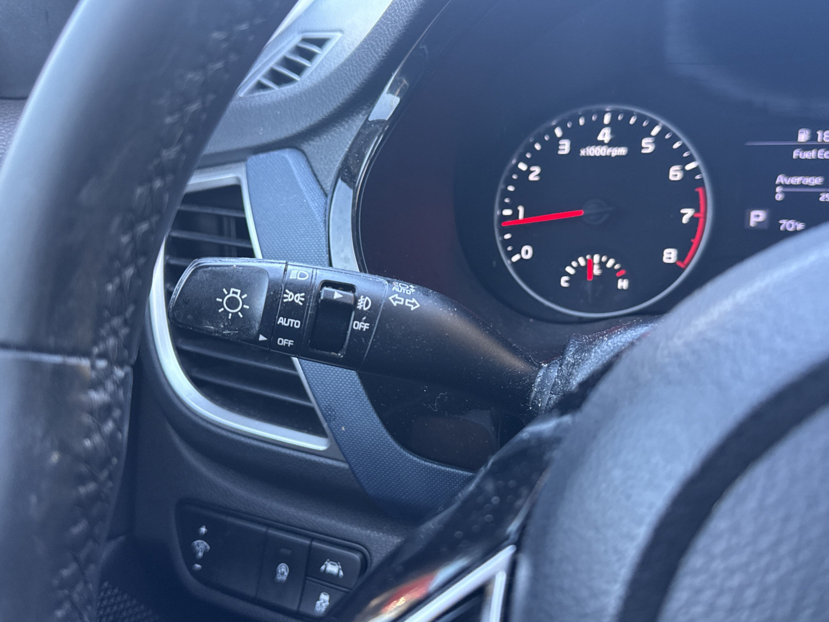 Certified 2023 Kia Seltos S w/ Navigation Package FWD image 21