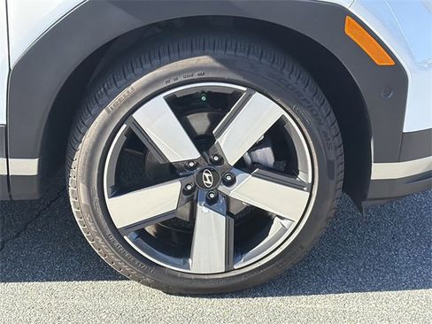 Used 2025 Hyundai Santa Fe Limited image 12