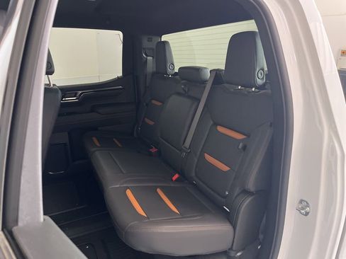 Used 2025 GMC Sierra 1500 AT4 AWD/4WD image 18