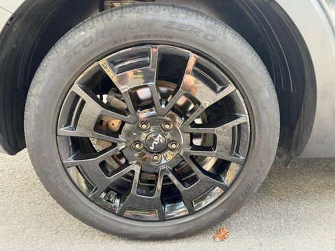Used 2022 Kia Telluride EX w/ EX Premium Package AWD/4WD image 12