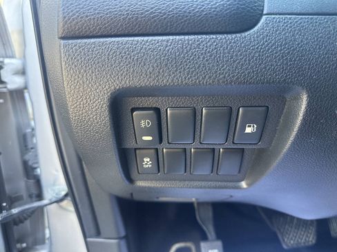 Used 2014 Nissan Murano S FWD image 18