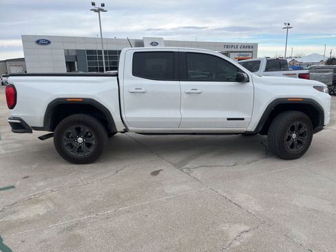Used 2024 GMC Canyon Elevation w/ Convenience Package image 8