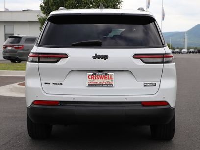 Used 2021 Jeep Grand Cherokee L Laredo