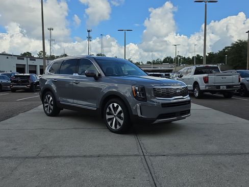 Certified 2021 Kia Telluride EX w/ EX Premium Package FWD image 2